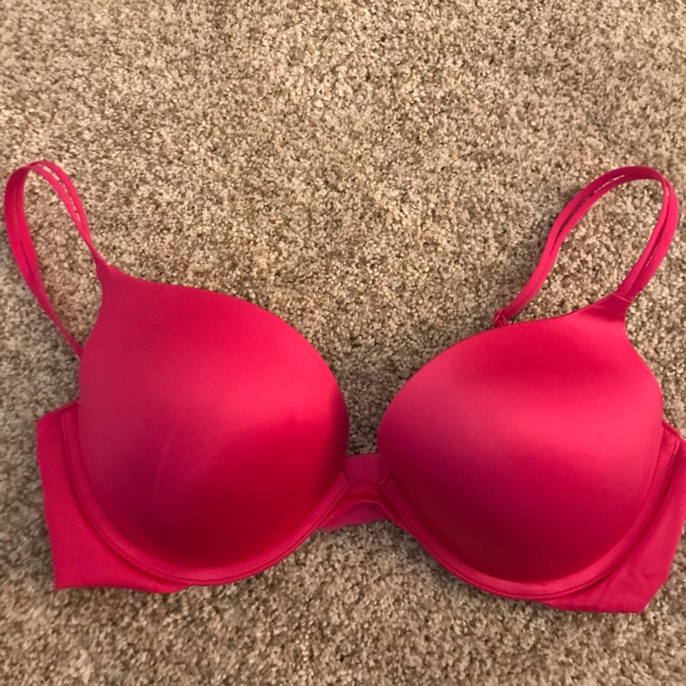 Victoria Secret Very Sexy Push Up Bra 36C
